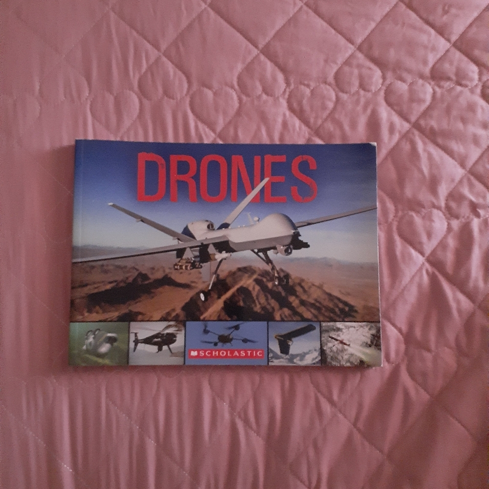 📚🎨 3/$15 Drones Book